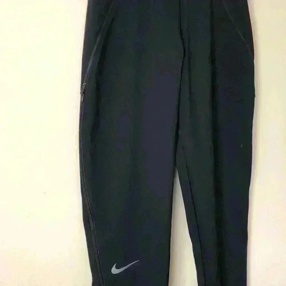 NEW- Nike City Ready Black High Rise Pants - Picture 8 of 13